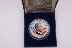 lot 1 image: 2001 President George Bush & Al Gore Commemorative Inaugural Coin WBox