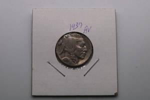lot 38 image: 1937 Indian Head Buffalo Nickel 5C Coin