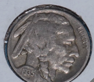 lot 42 image: 1935 Indian Head Buffalo Nickel 5C Coin