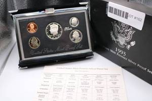lot 162 image: 1993 S U.S Mint Premier Silver Proof Set - COA & Box