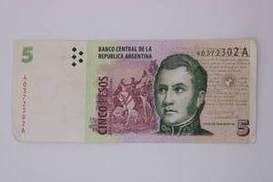 lot 334 image: Argentina 5 Pesos This 1998-2015 Argentina 5 Pesos Banknote featuring Jose de San Martin and Casa de Moneda is a circulated piece of paper money from Argentina.Note