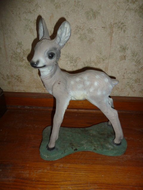 lot 73 image: LARGE CONCRETE DEER YARD ART