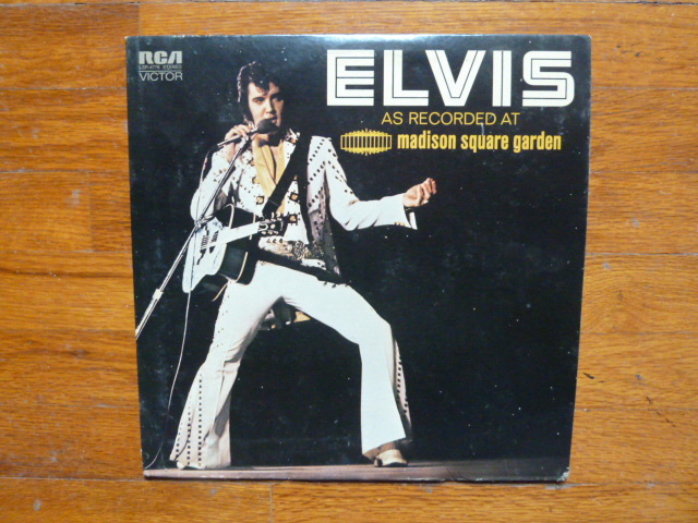 lot 74 image: ELVIS - MADISON SQUARE GARDEN RECORD 45