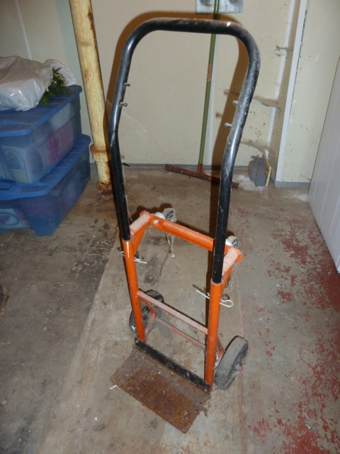 lot 67 image: HEAVY DUTY APPLIANCE DOLLY