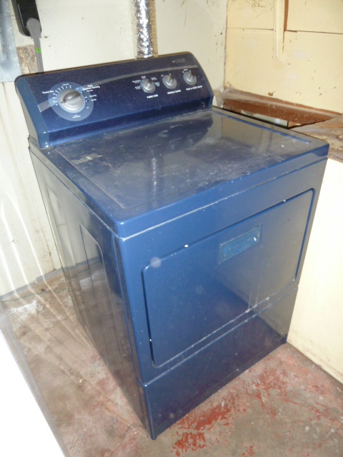 lot 25 image: VERY NICE DRYER