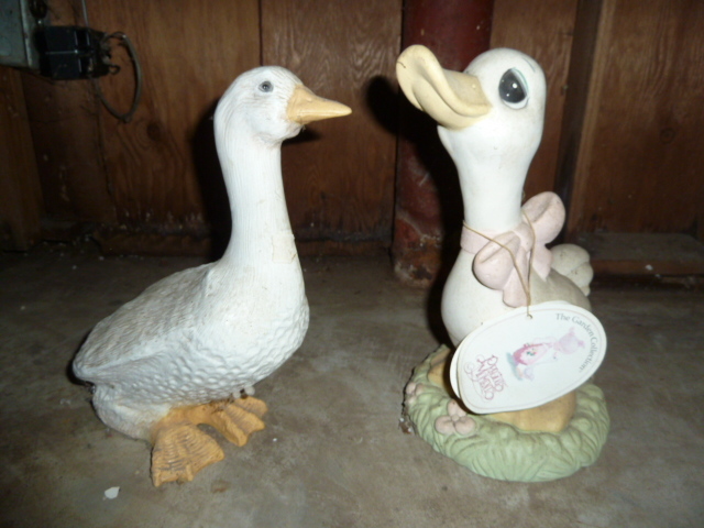 lot 148 image: PAIR OF DUCKS - YARD ART