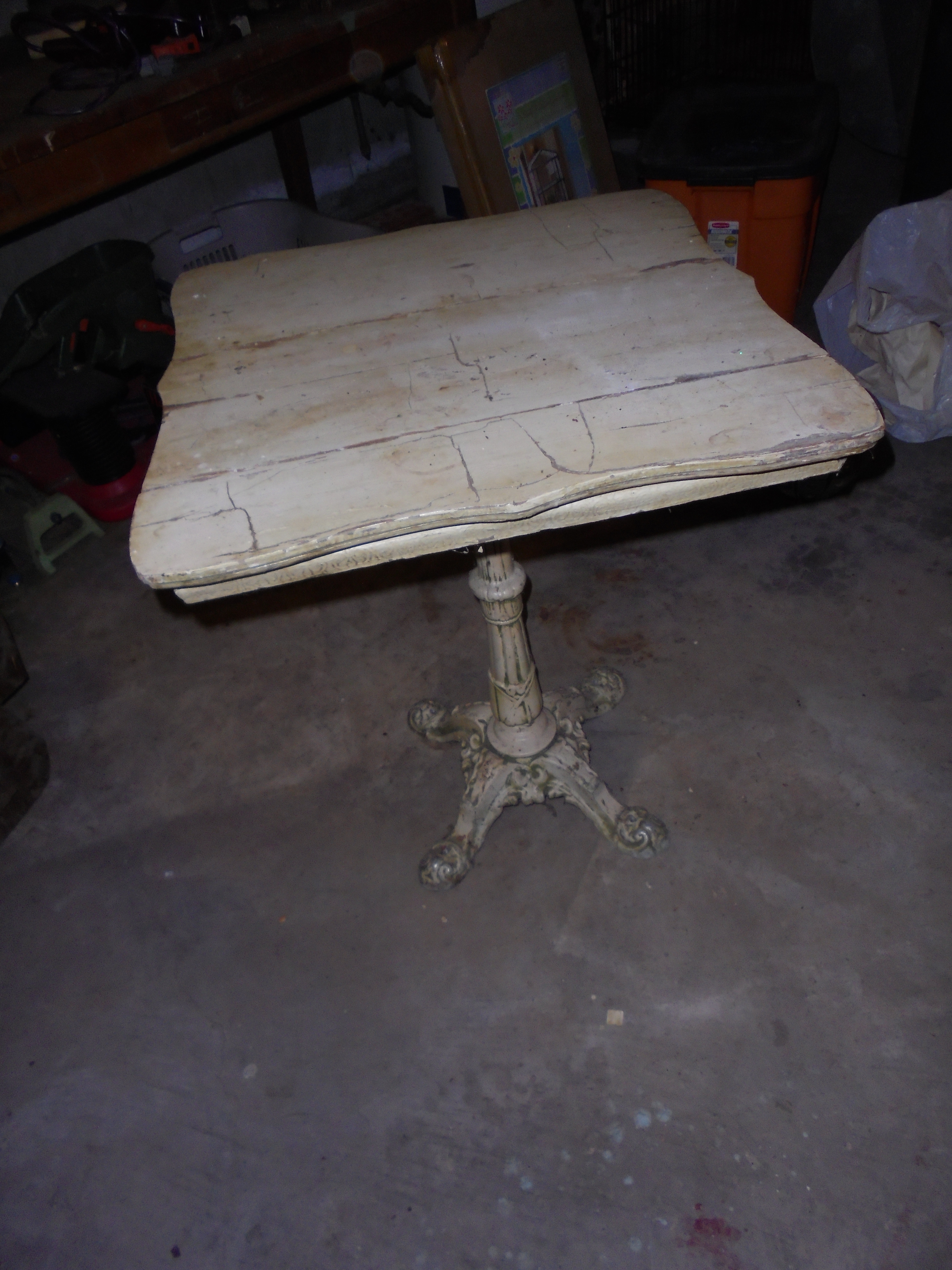 lot 175 image: ANTIQUE TABLE with METAL BASE SHABBY CHIC