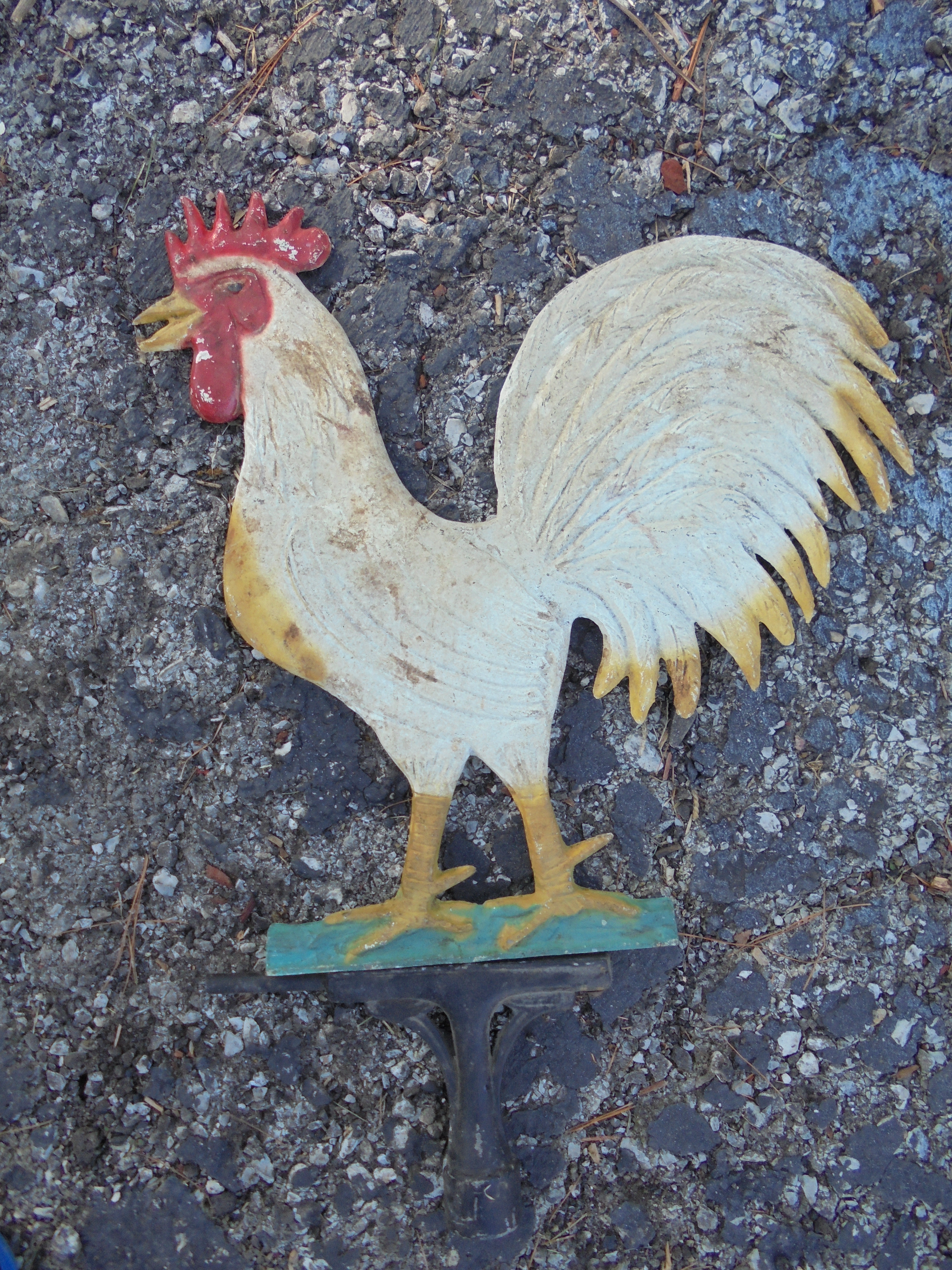 lot 167 image: METAL ROOSTER WEATHERVANE PART