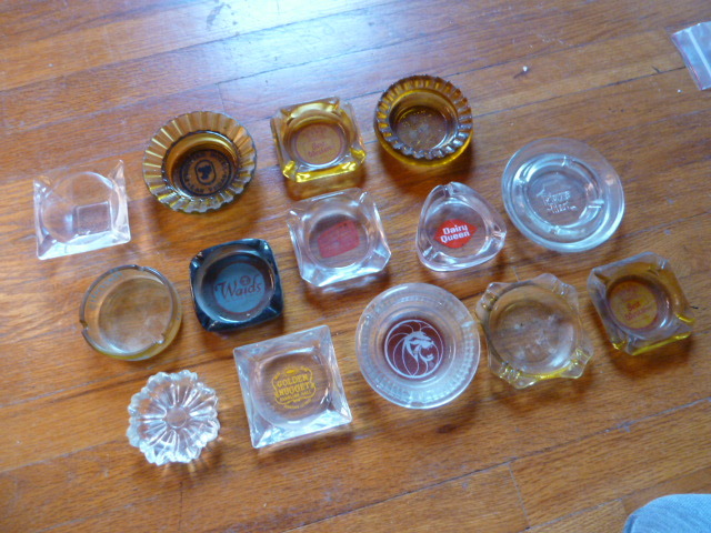 lot 176 image: LOT OF COLLECTABLE ASHTRAYS