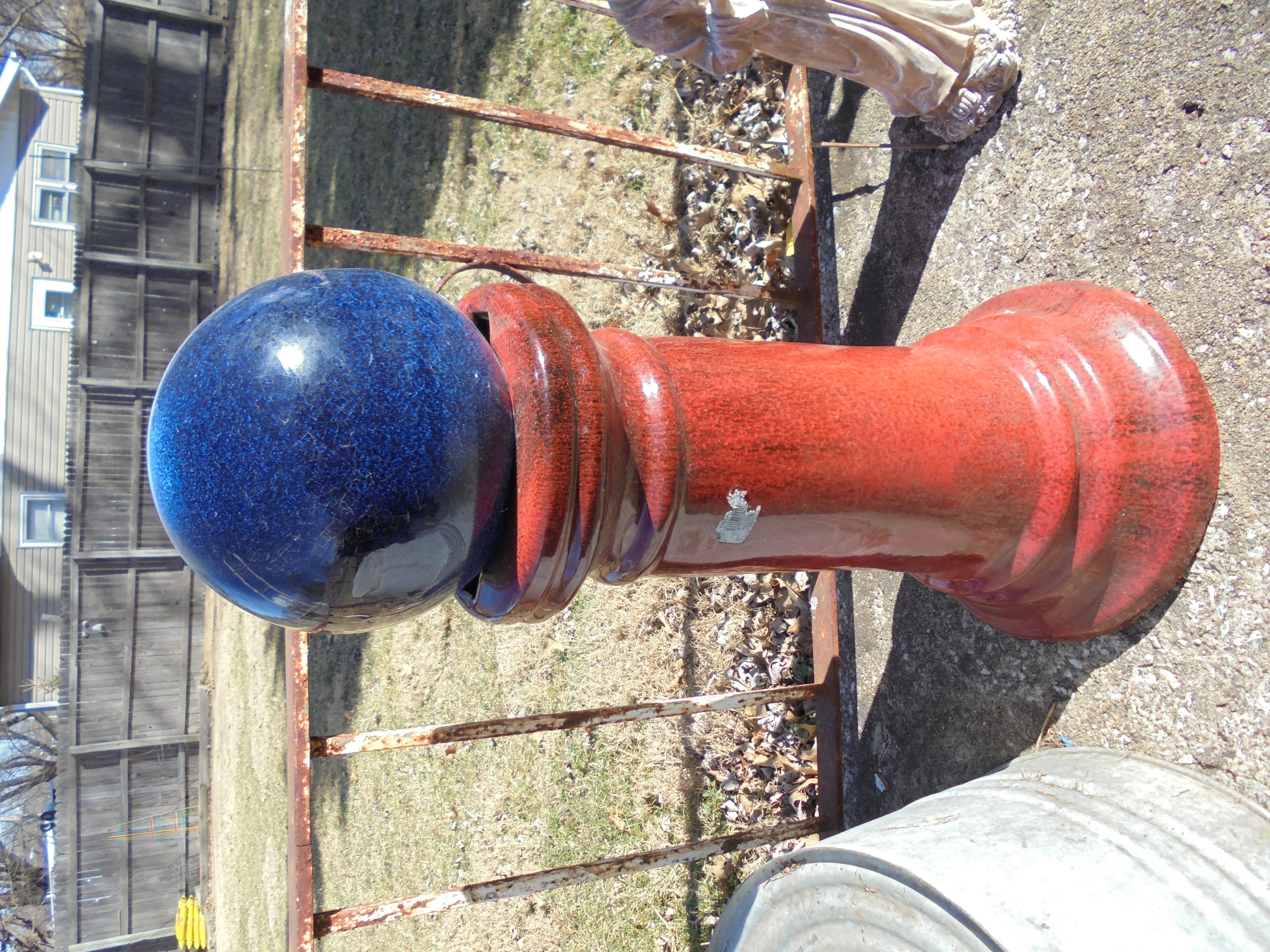 lot 888 image: GAZING BALL ON STAND