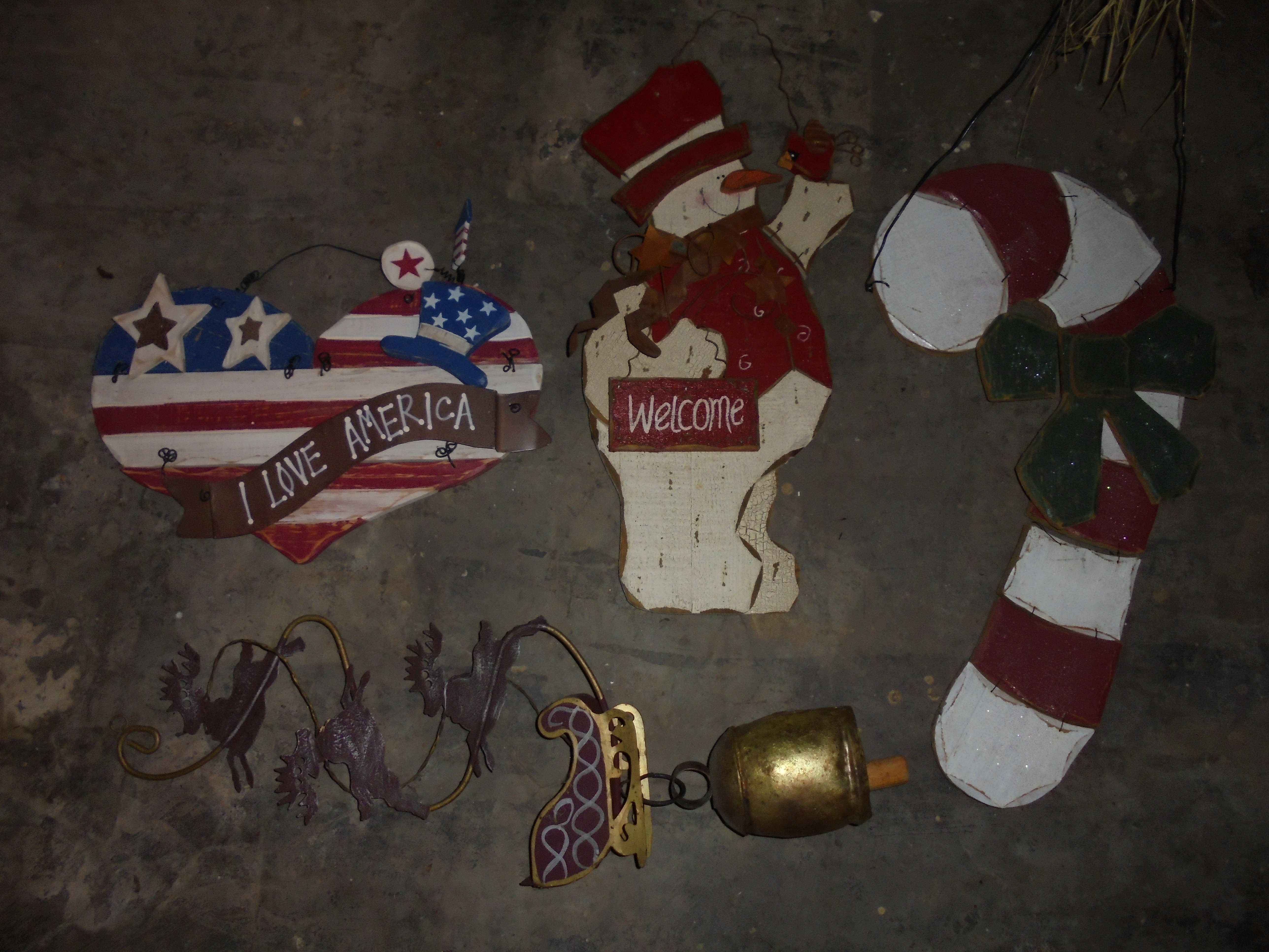 lot 504 image: LOT OF NICE DECOR ITEMS