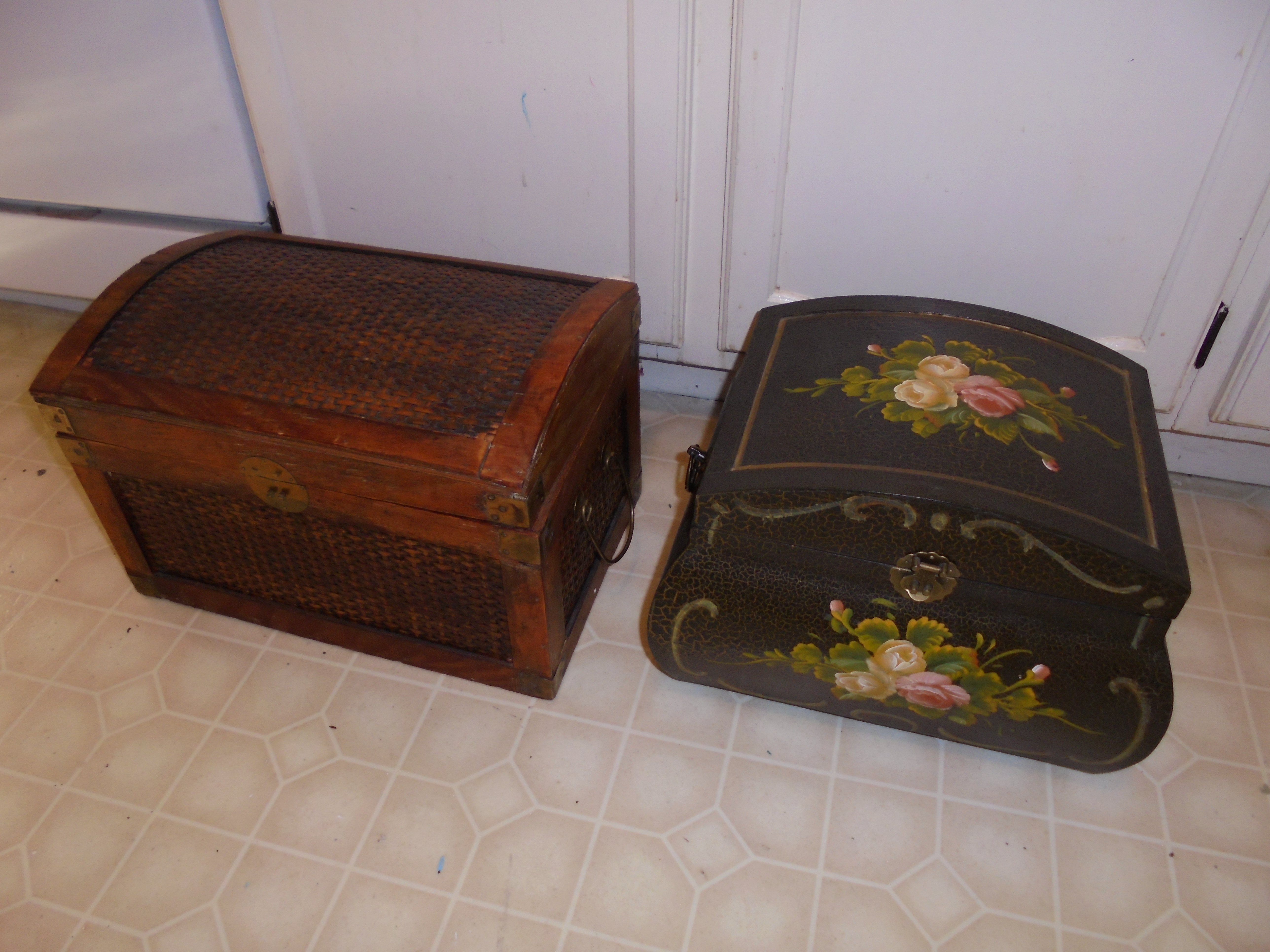 lot 944 image: PAIR OF DECORATIVE TRUNKS