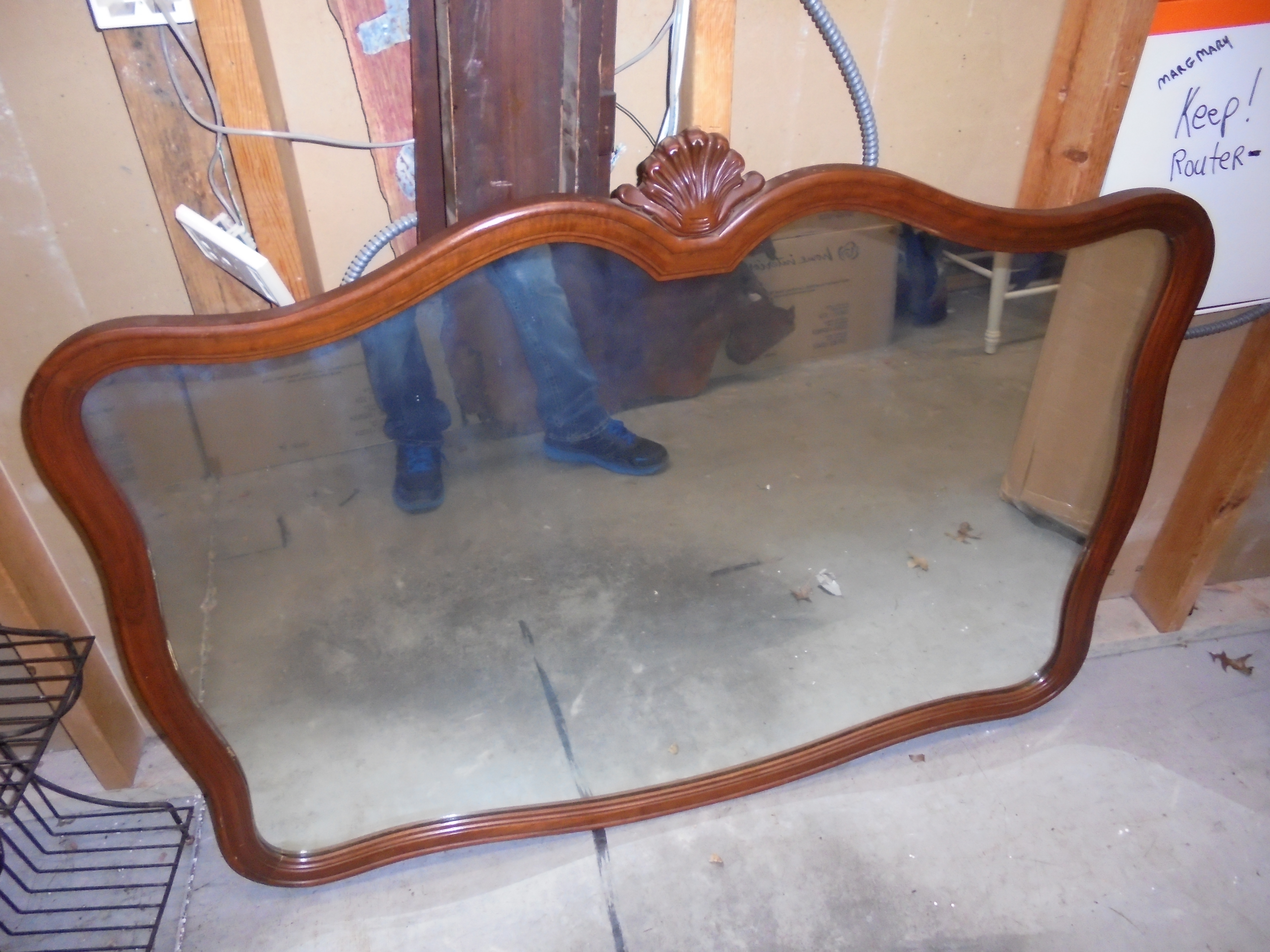 lot 120 image: SOLID WALNUT MIRROR LARGE