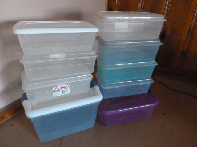 lot 340 image: LOT OF 9 TOTES