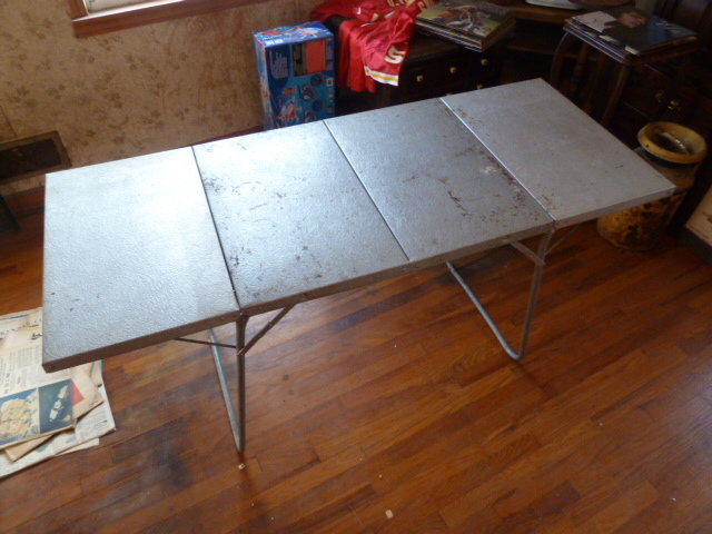 lot 331 image: COOL METAL FOLDING TABLE