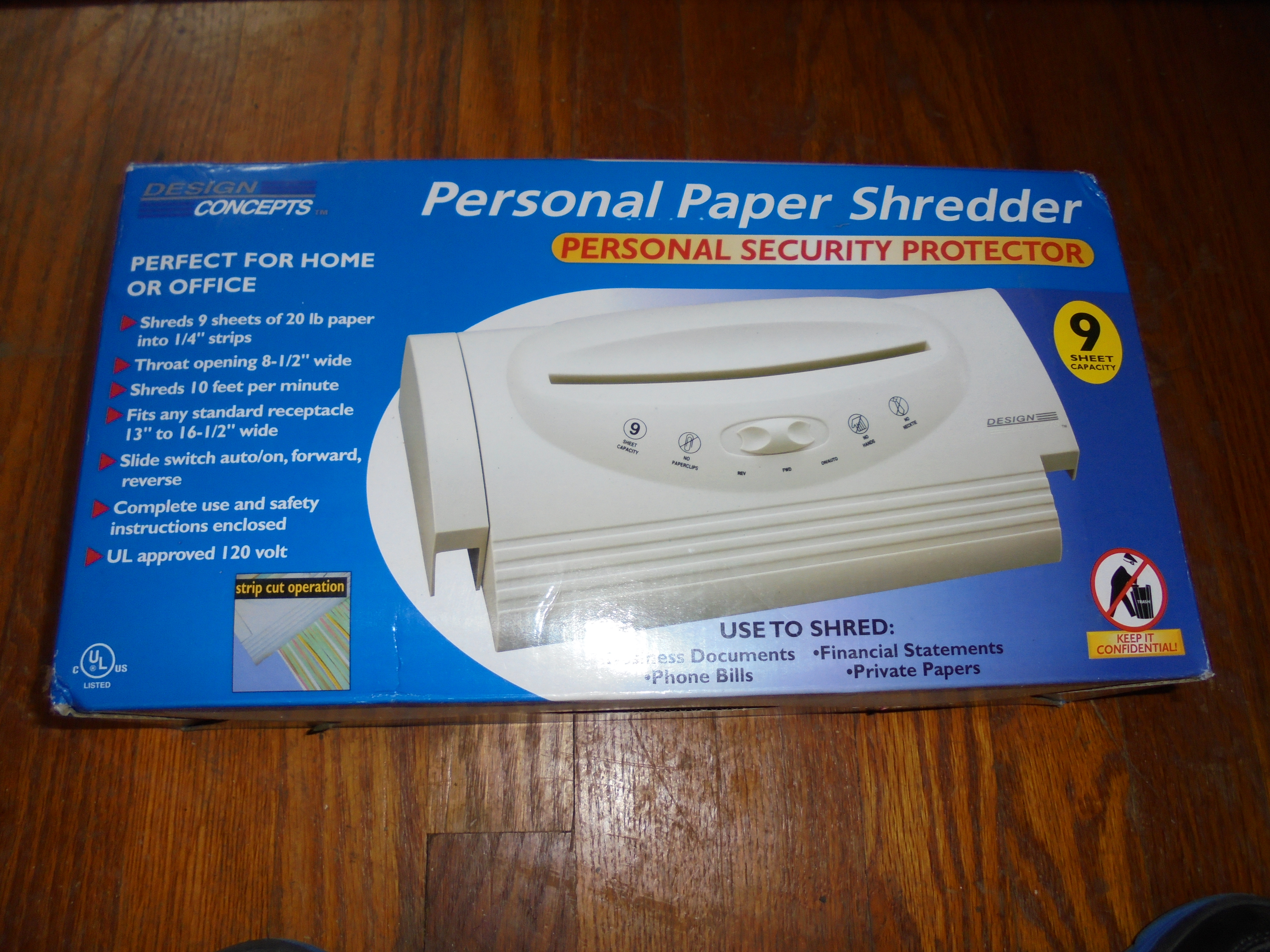 lot 327 image: PERSONAL PAPER SHREDDER still in box