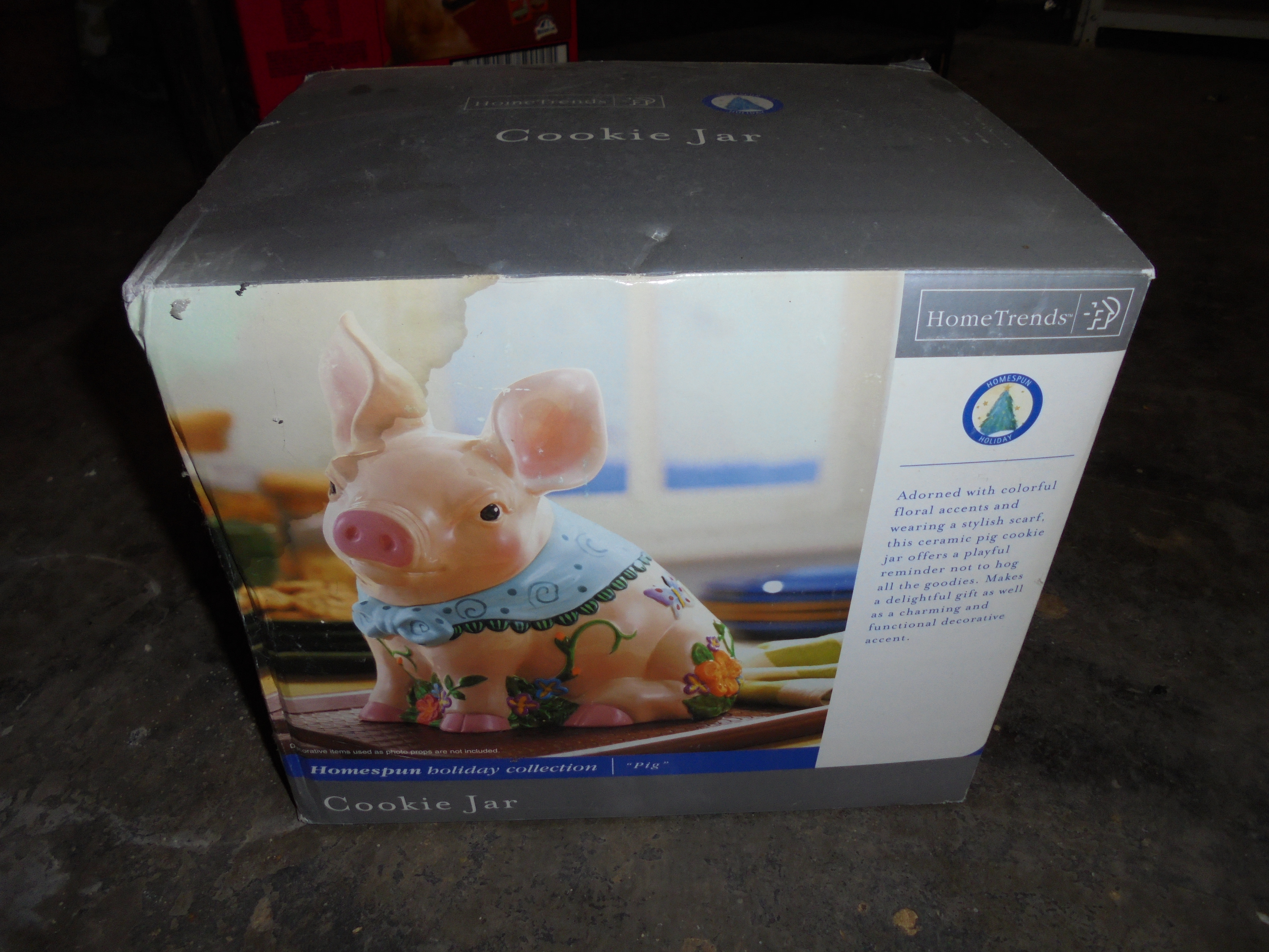 lot 309 image: PIGGY COOKIE JAR in box