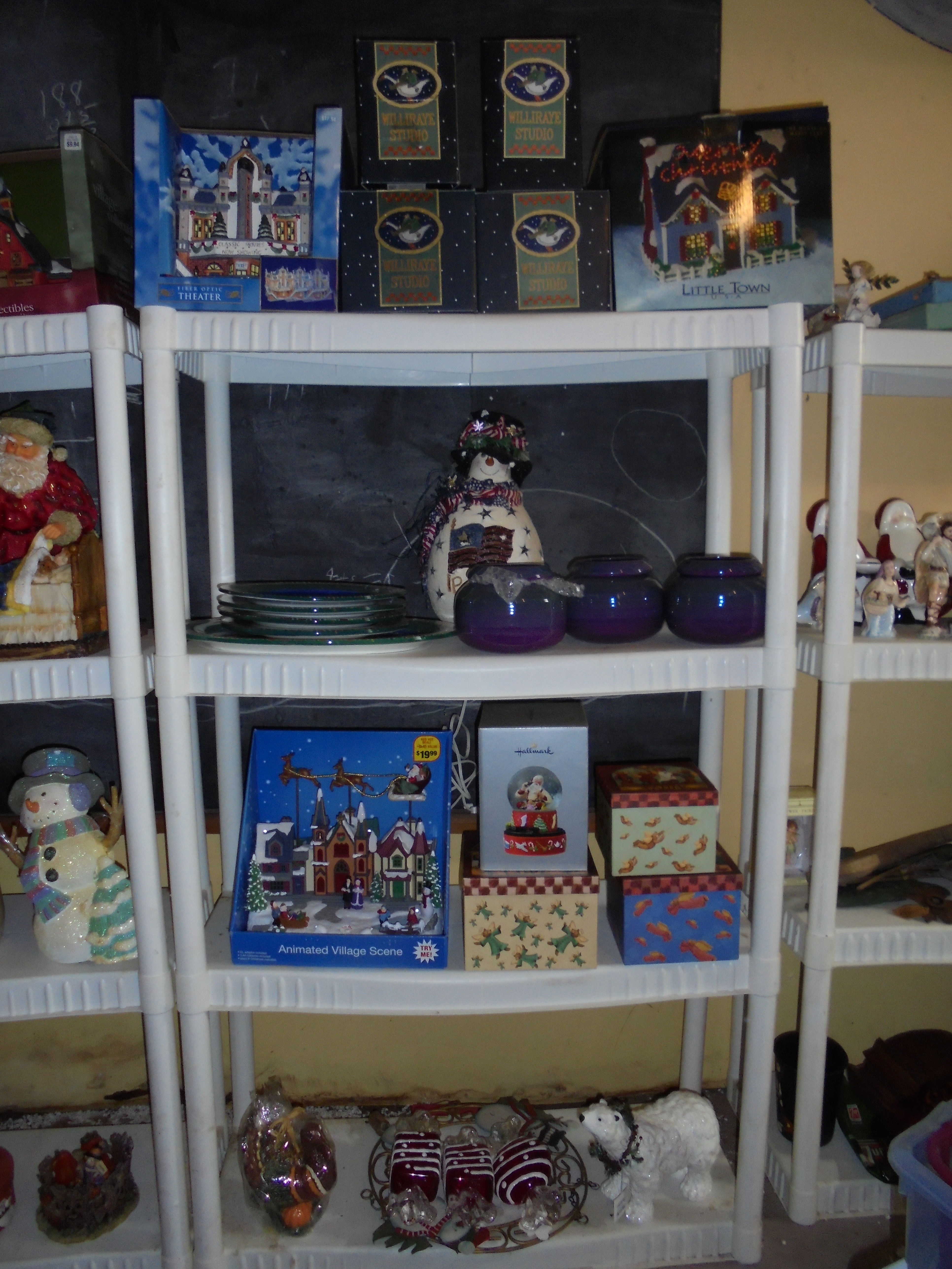 lot 304 image: SHELVING & CONTENTS