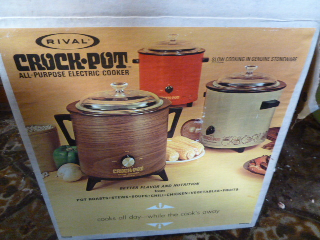 lot 959 image: CROCK POT
