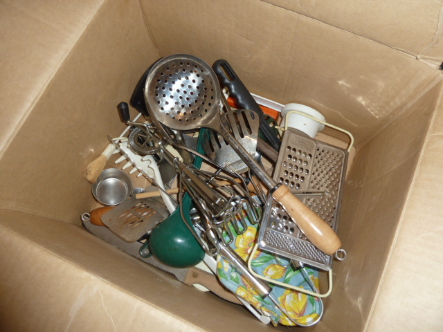 lot 955 image: BOX OF OLD COOKING UTENSILS