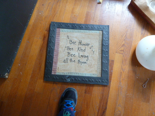 lot 876 image: BEE HUMBLE, BEE KIND, BE LOVING, ALL THE THYME