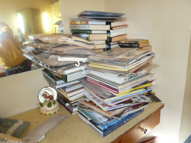 lot 872 image: LOT OF BOOKS & CROSS STITCH STUFF