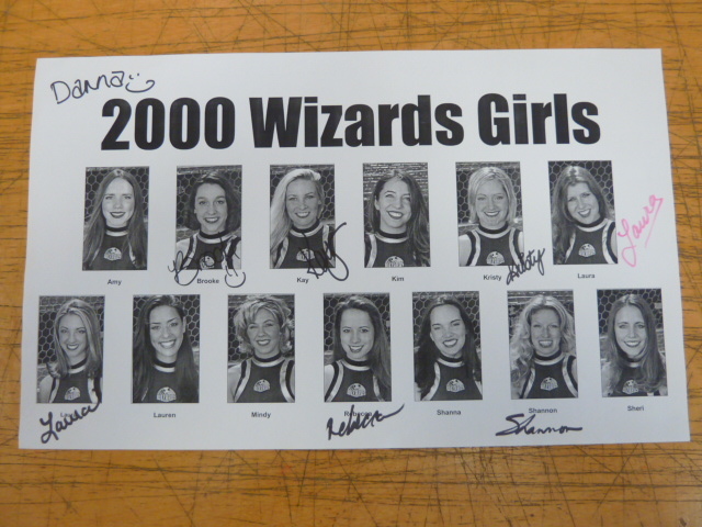 lot 95 image: 2000 WIZARDS GIRLS ROSTER PRINT with multiple autographs
