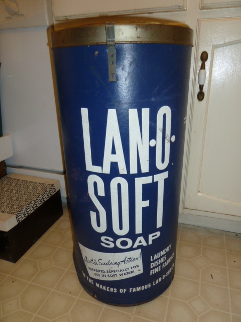 lot 163 image: LAN-O-SOFT SOAP CAN 