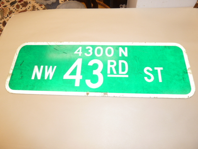 lot 240 image: 43rd st sign