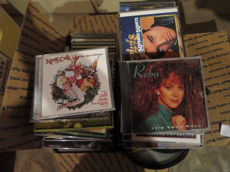lot 182 image: Large Lot of CDs