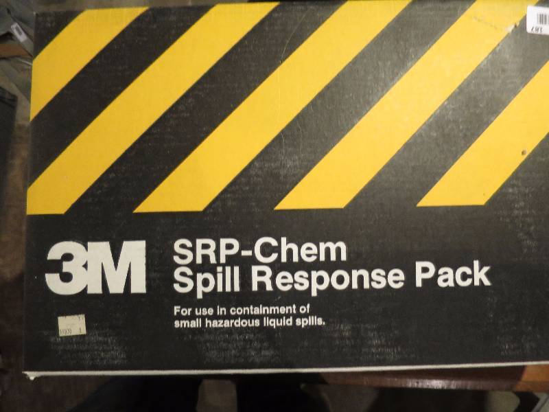 lot 187 image: 3m Spill Response Kit