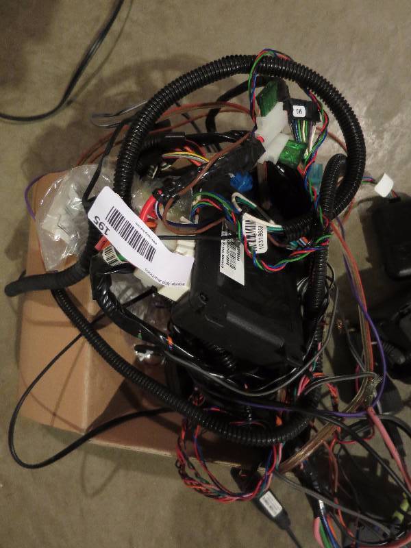 lot 195 image: Auto Remote Start Kit