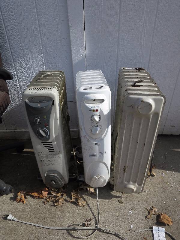 lot 39 image: Lot of Radiator Heaters