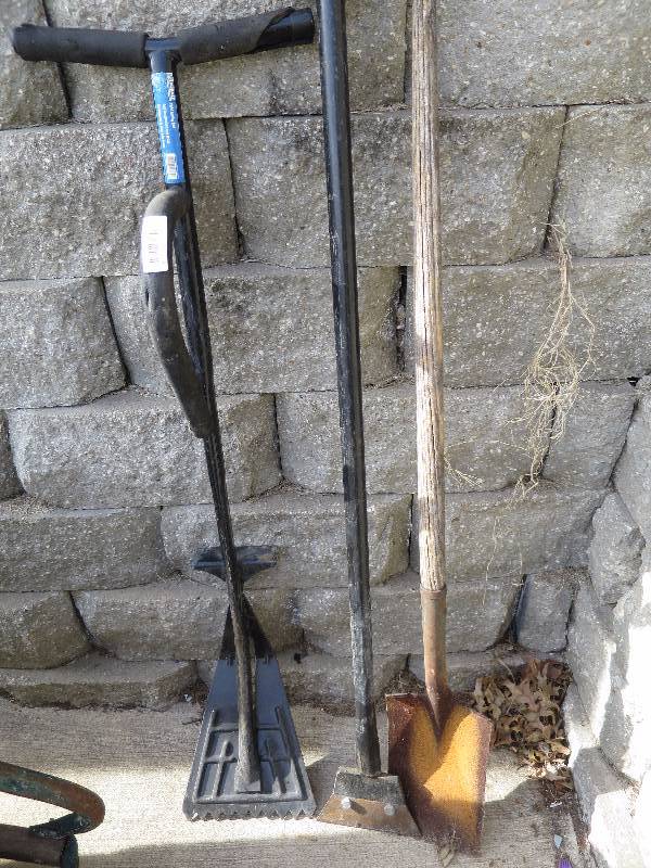 lot 43 image: Outdoor Tool Lot