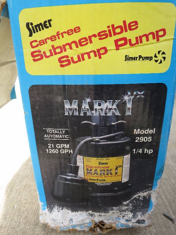 lot 61 image: Submersible Sump Pump