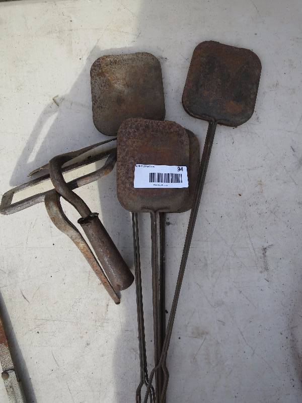 lot 94 image: Lot of Random Tools