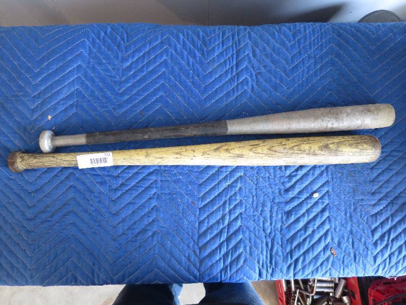 lot 111 image: Lot of Ball Bats