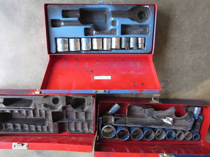 lot 112 image: Large Lot of Sockets
