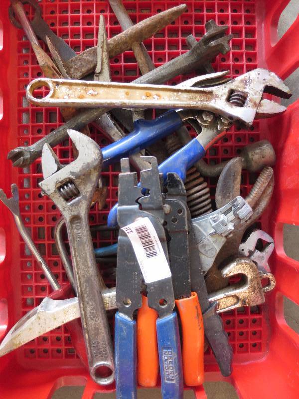 lot 116 image: Large Lot of Tools