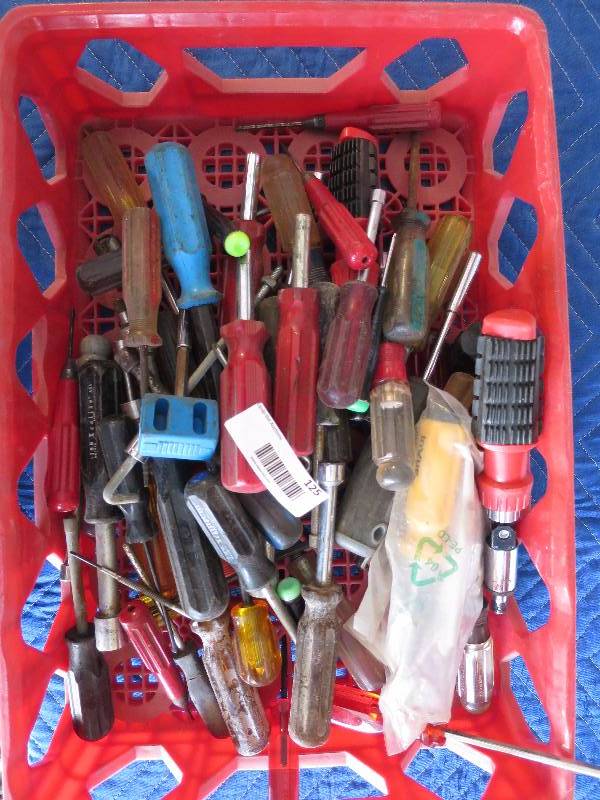 lot 125 image: Huge Lot of Tools