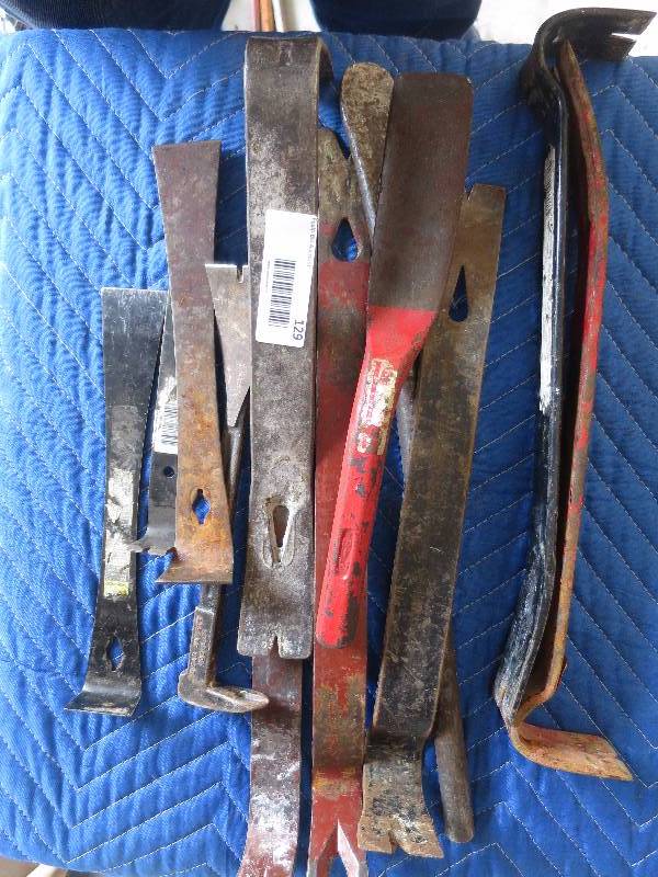 lot 129 image: Huge Lot of Tools