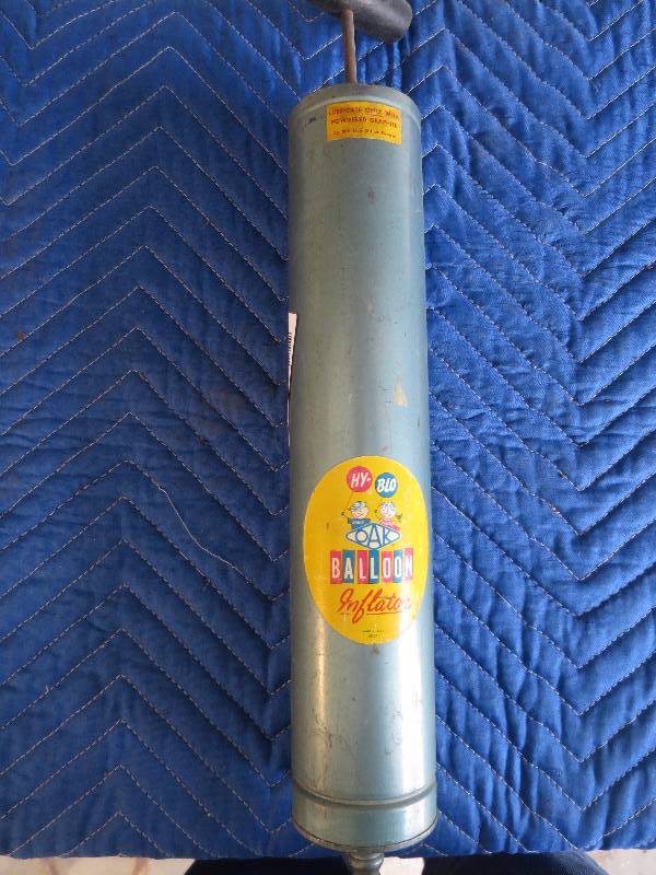 lot 133 image: Vintage Balloon Inflater