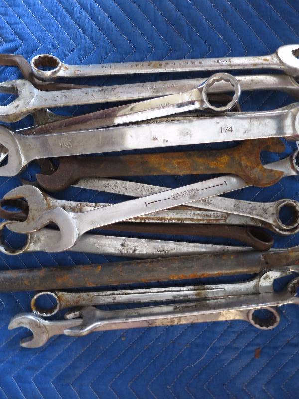 lot 139 image: Large Lot of Wrenches