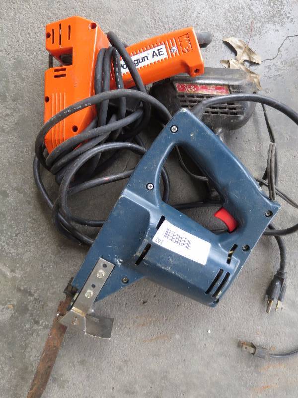 lot 142 image: Lot of Power Tools