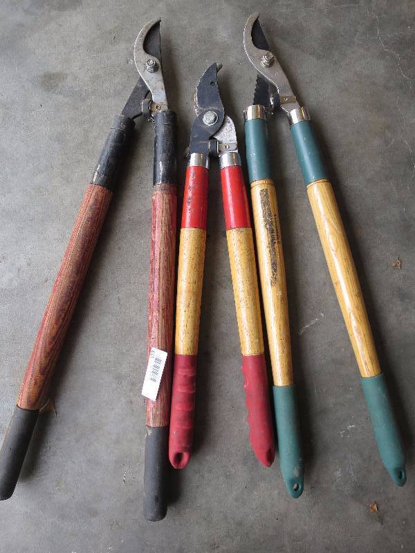 lot 153 image: Lot of Outdoor Tools