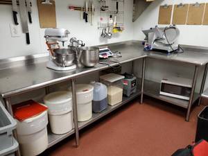lot 23004 image: L Shaped Stainless Prep Table