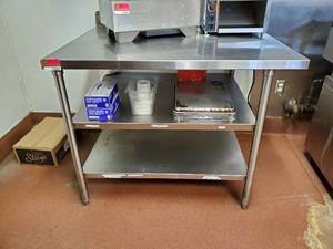 lot 23063 image: Stainless Table
