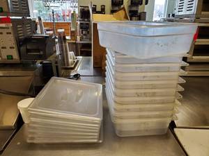 lot 23082 image: (10) Cambro 12 x 4in Food Containers With 10 Lids
