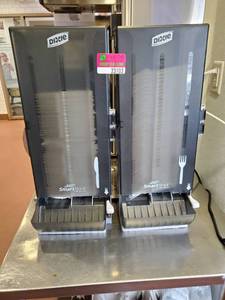 lot 23103 image: KnifeFork Cutlery Dispenser