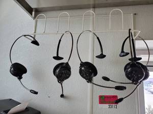 lot 23112 image: (5) Headsets With Batteries
